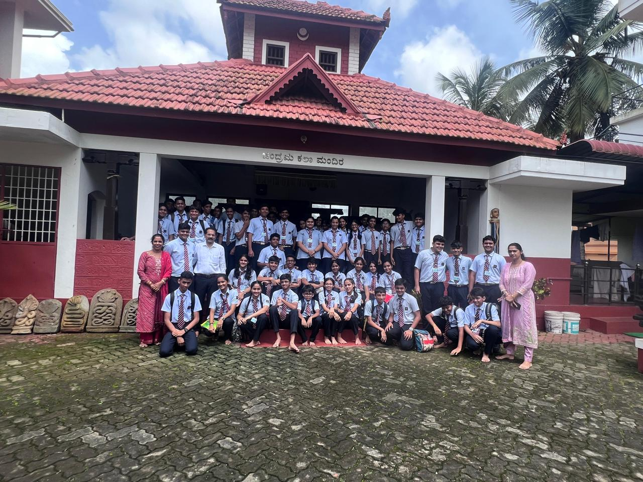 Yuva Tourism Club Group Photo